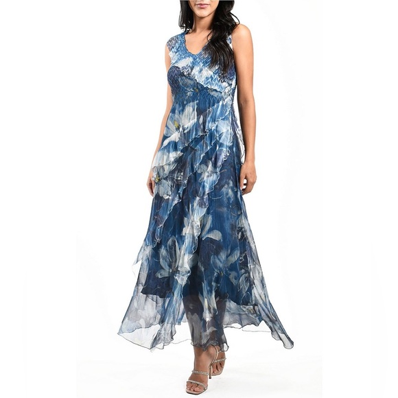 NWT KomarovSleeveless Ruffled V-Neck Chiffon Maxi Dress